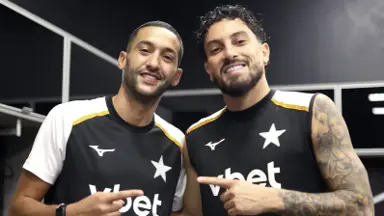 Ziyech impressiona Alex Telles no Botafogo: 'Está muito animado, em êxtase. Jogador de nível mundial' Ziyech impressiona Alex Telles no Botafogo: 'Está muito animado, em êxtase. Jogador de nível mundial'
