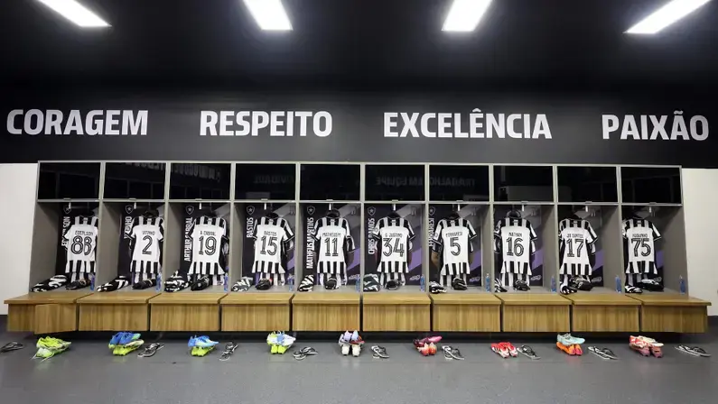 Botafogo define escalação com novidades para enfrentar o Mirassol
