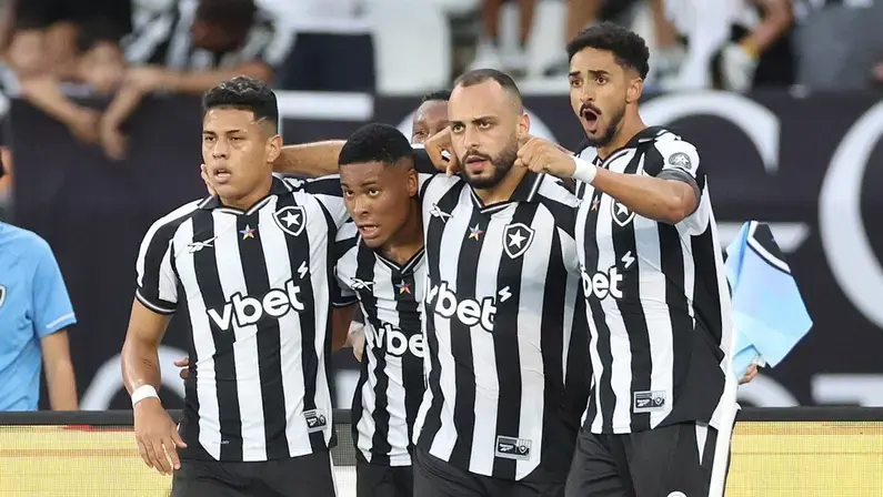 Botafogo fecha 11ª rodada do Brasileirão na 11ª posição, com um jogo a menos