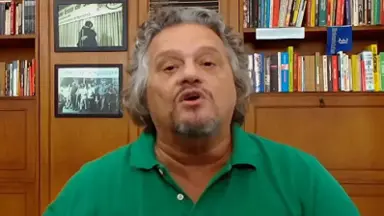 Jornalista não se surpreende com situação caótica com John Textor e cobra: ‘Onde estava o compliance do Botafogo?’ Jornalista não se surpreende com situação caótica com John Textor e cobra: ‘Onde estava o compliance do Botafogo?’