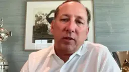 John Textor responde canal e diz: 'Continuo sendo o proprietário da SAF Botafogo, e a Justiça está começando a concordar'
