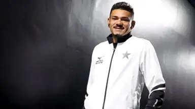 Tite ensaia Botafogo com Tiquinho Soares no lugar de Arthur Cabral para enfrentar a Chapecoense Tite ensaia Botafogo com Tiquinho Soares no lugar de Arthur Cabral para enfrentar a Chapecoense