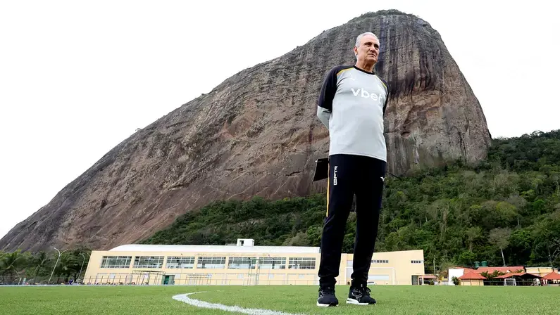 Narrador se anima com Tite no Botafogo: 'Tem tudo para fazer projeto bacana e vencedor. Estou otimista'