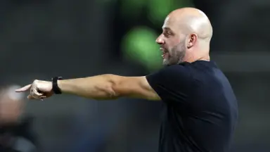 Multa rescisória de Franclim é de R$ 2 milhões; técnico do Botafogo ainda avalia proposta do Vasco e tem receio de ‘sujar imagem’ Multa rescisória de Franclim é de R$ 2 milhões; técnico do Botafogo ainda avalia proposta do Vasco e tem receio de ‘sujar imagem’
