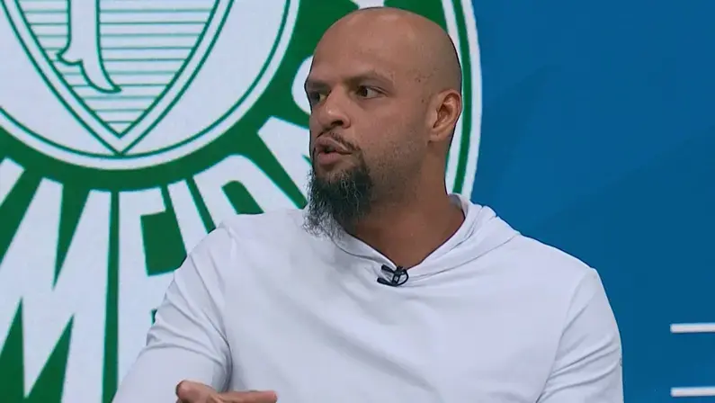 Felipe Melo defende continuidade de Bellão no Botafogo