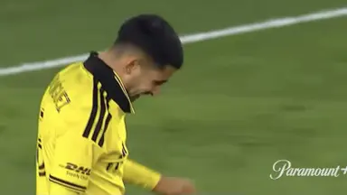 Ex-Botafogo, Santiago Rodríguez perde pênalti em final e é vice-campeão da US Open Cup Ex-Botafogo, Santiago Rodríguez perde pênalti em final e é vice-campeão da US Open Cup
