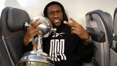 Com vídeo de recuperação da lesão, Bastos agradece ao Botafogo e se despede: ‘Quero deixar essa imagem de ser um bom profissional’ Com vídeo de recuperação da lesão, Bastos agradece ao Botafogo e se despede: ‘Quero deixar essa imagem de ser um bom profissional’