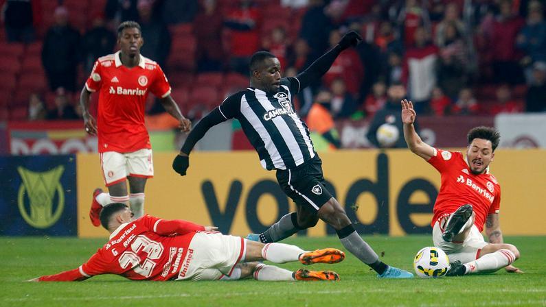 Botafogo não vencia um jogo após sofrer 2 a 0 desde a Batalha do Beira-Rio