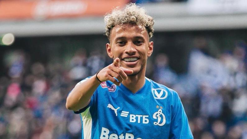 Antigo alvo do Botafogo, Bitello faz esforços para voltar ao Brasil em 2026; Grêmio é um dos interessados