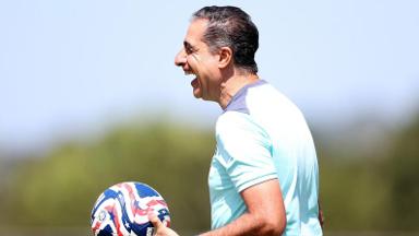 Ex-técnico do Botafogo, Renato Paiva tem negociações avançadas com a Universidad de Chile Ex-técnico do Botafogo, Renato Paiva tem negociações avançadas com a Universidad de Chile