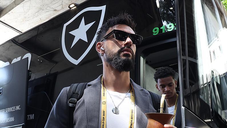 De saída do Botafogo, Mastriani entra na mira de clube do Peru