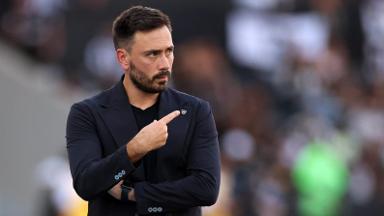 Davide Ancelotti, do Botafogo, comenta falas de Leão e Oswaldo de Oliveira sobre treinadores estrangeiros: ‘Discussão antiga’ Davide Ancelotti, do Botafogo, comenta falas de Leão e Oswaldo de Oliveira sobre treinadores estrangeiros: ‘Discussão antiga’