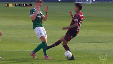 John Textor, do Botafogo, ironiza não expulsão de Pulgar em Palmeiras x Flamengo na Libertadores John Textor, do Botafogo, ironiza não expulsão de Pulgar em Palmeiras x Flamengo na Libertadores