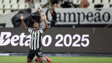 Fellipe Bastos relata o que ouviu internamente no Botafogo sobre Kadir e diz: ‘É um jogador com fome e ambição’ Fellipe Bastos relata o que ouviu internamente no Botafogo sobre Kadir e diz: ‘É um jogador com fome e ambição’