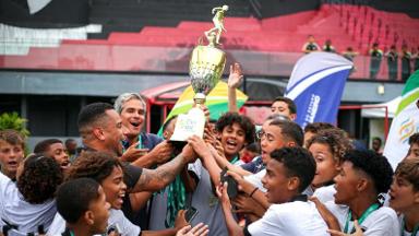 Botafogo é campeão carioca sub-12 com vitória sobre o Flamengo nos pênaltis na Gávea Botafogo é campeão carioca sub-12 com vitória sobre o Flamengo nos pênaltis na Gávea