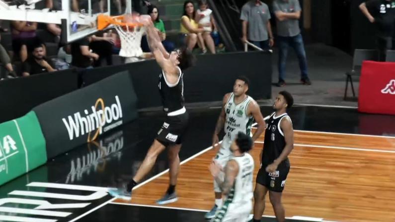 NBB: Botafogo perde para o Bauru em jogo decidido nos segundos finais e com polêmica
