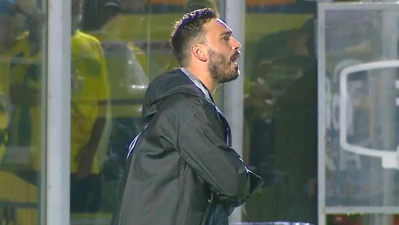 Jornalista: Botafogo avalia situação de Davide Ancelotti, e falta de opções no mercado pesa contra demissão