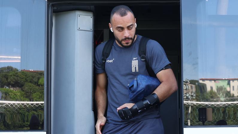 Dores na lombar e gramado sintético: Davide Ancelotti explica não utilização de Arthur Cabral em Botafogo x Sport