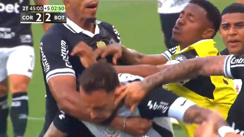 Árbitro explica na súmula motivo de ter expulsado Jeffinho em Corinthians x Botafogo