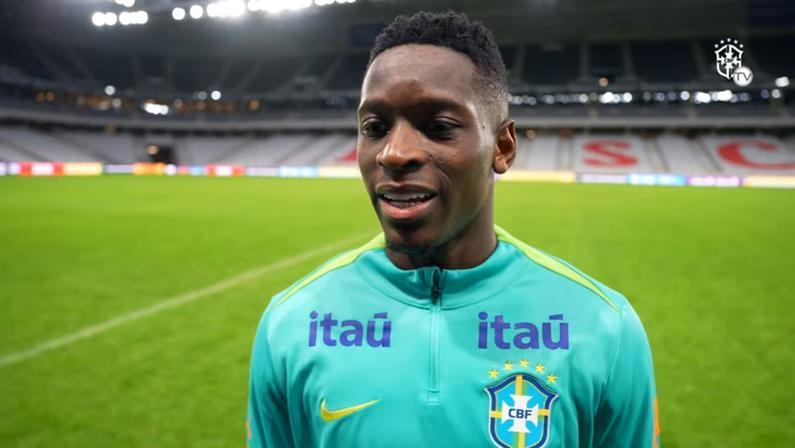 Ídolo do Botafogo, Luiz Henrique vibra com Fifa The Best: ‘Estou muito contente por ser indicado entre os melhores atacantes do mundo’