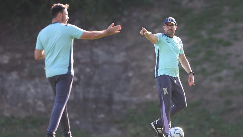 Comissão de Davide Ancelotti tem ‘passado por cima’ de informações do Núcleo de Saúde e Performance sobre atletas do Botafogo, diz canal