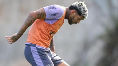 Com lesão, Alexander Barboza é dúvida para Botafogo x Fortaleza; se atuar, será no sacrifício Com lesão, Alexander Barboza é dúvida para Botafogo x Fortaleza; se atuar, será no sacrifício