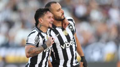 Arthur Cabral encerra jejum de 14 jogos no Botafogo e espera time brigando por títulos em 2026: ‘Muito feliz de poder voltar a marcar’ Arthur Cabral encerra jejum de 14 jogos no Botafogo e espera time brigando por títulos em 2026: ‘Muito feliz de poder voltar a marcar’
