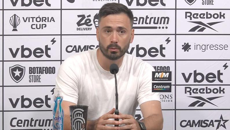 Davide Ancelotti explica estratégia do Botafogo e Montoro no banco contra o Cruzeiro