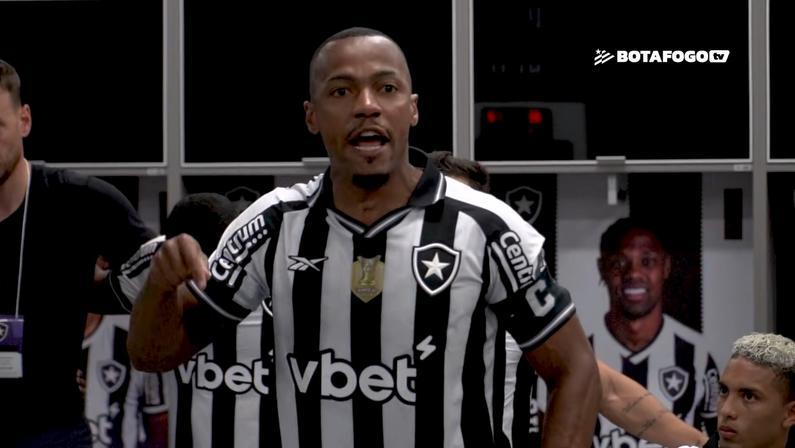 Marlon Freitas motiva elenco do Botafogo antes de vitória sobre o Fortaleza