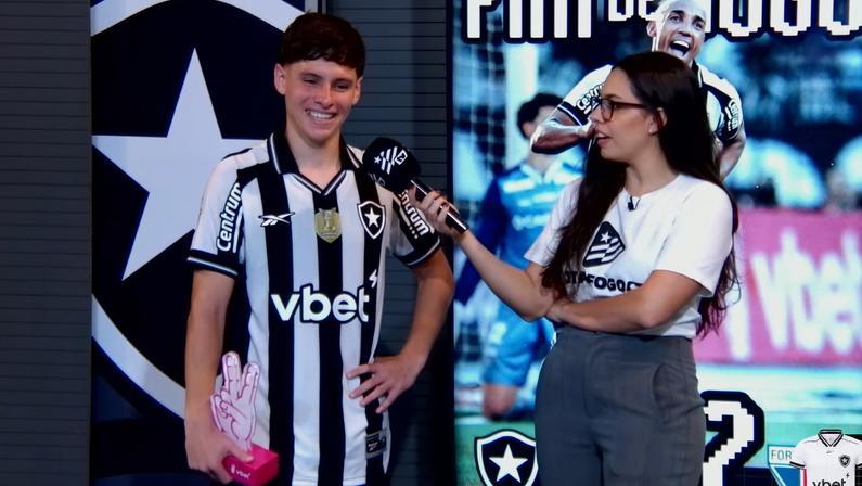 Montoro é eleito o craque do jogo pela torcida do Botafogo e comenta golaço: ‘Quando a bola sai, já viro o corpo para comemorar’