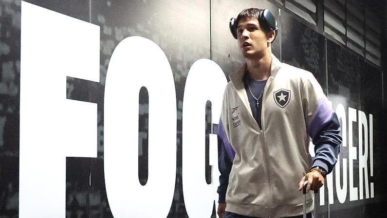 Empresário de Mateo Ponte, do Botafogo, revela sondagens de Nacional-URU, Argentina e México: ‘Preço não é exorbitante’