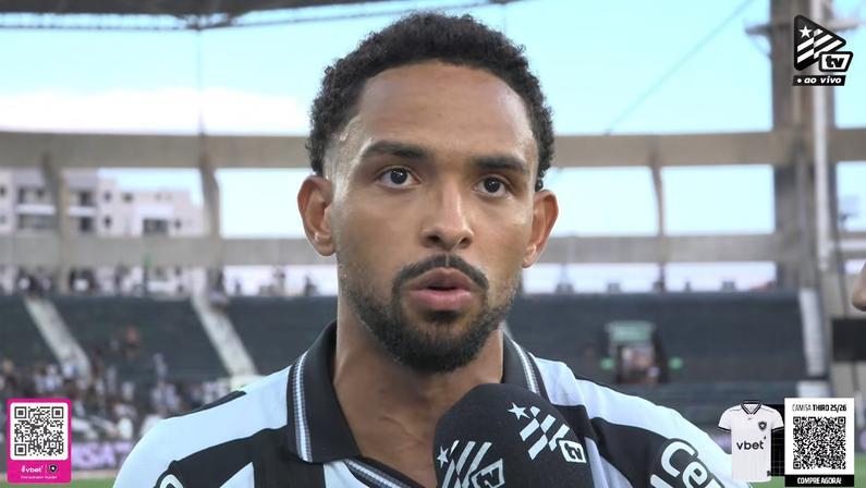 Vitinho analisa ano no Botafogo: ‘Foi difícil para todos nós, mas fico feliz com a minha temporada individual’