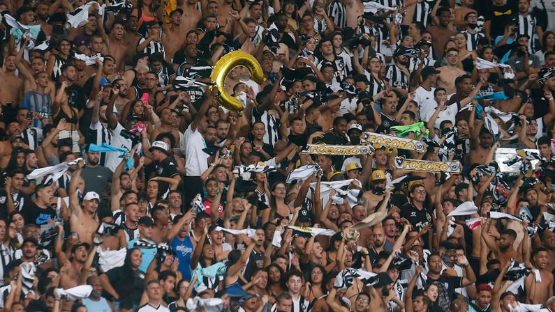 Sócios do Botafogo esgotam ingressos para duelo com Fluminense