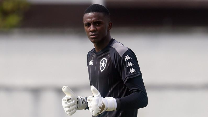 Botafogo recebe R$ 2,8 milhões pela venda de Andrew ao Flamengo