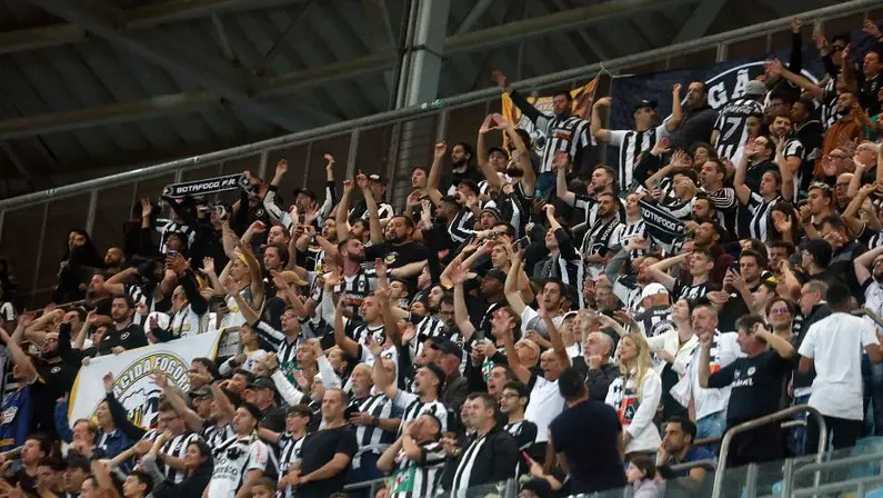 Botafogo: Ingressos para Jogo contra o Grêmio em Porto Alegre Já Estão à Venda
