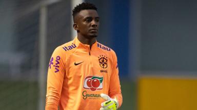 Jefferson cita histórico do Botafogo com goleiros negros e vê Andrew com potencial de Seleção: ‘Muito promissor’ Jefferson cita histórico do Botafogo com goleiros negros e vê Andrew com potencial de Seleção: ‘Muito promissor’