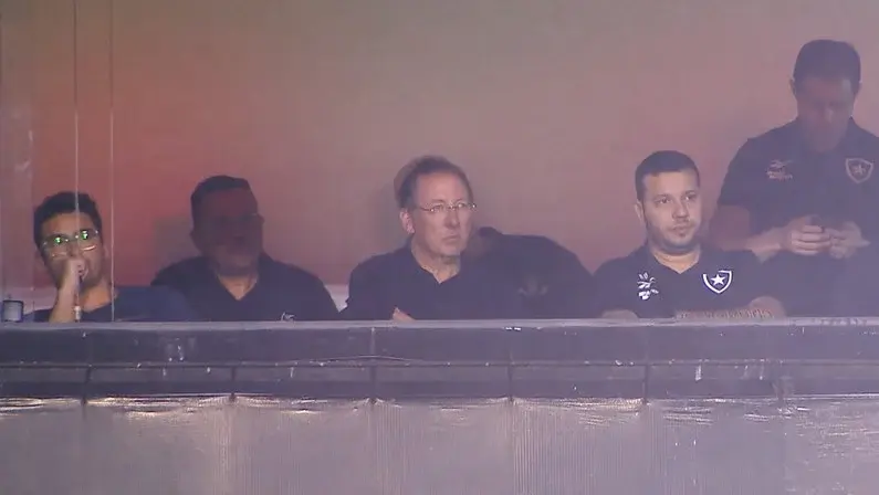 Janela é aberta, e Botafogo aguarda fim do transfer ban para registrar reforços