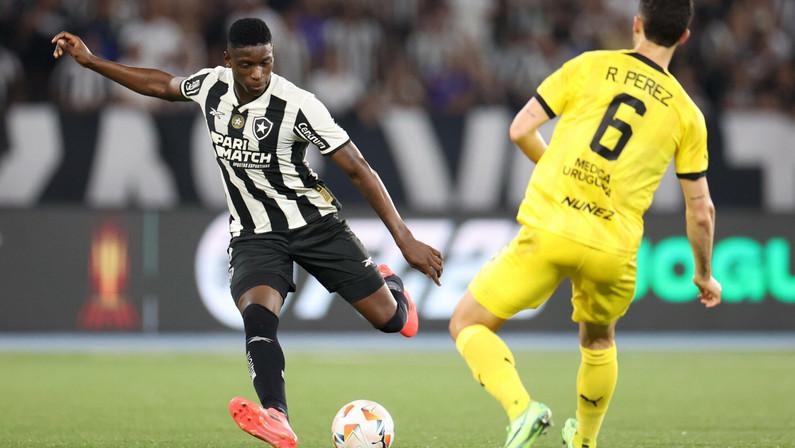 Canal: ameaçado de novo transfer ban, Botafogo tinha dívidas de curto prazo no radar e garante ter dinheiro para quitá-las