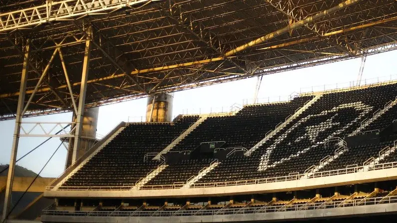 Botafogo SAF realiza demissões em diversos setores e planeja reestruturação
