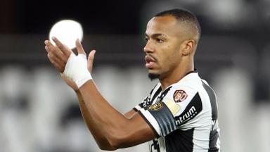 Marlon Freitas tem renovação avançada com Botafogo, com valorização salarial Marlon Freitas tem renovação avançada com Botafogo, com valorização salarial