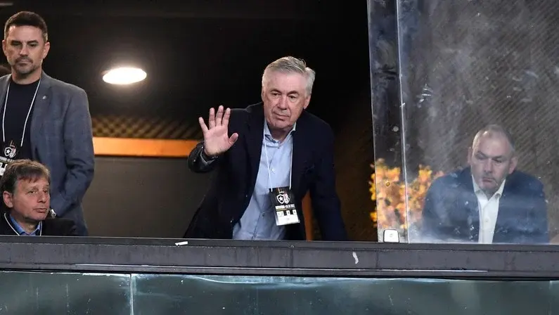 Botafogo x Flamengo: técnico da Seleção Brasileira, Carlo Ancelotti vai ao Nilton Santos ver clássico sábado