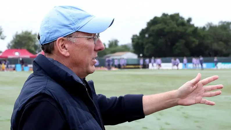 John Textor vê imprensa sendo manipulada e diz que ‘pessoas que tentaram levar Botafogo à recuperação judicial tentaram roubar o clube’