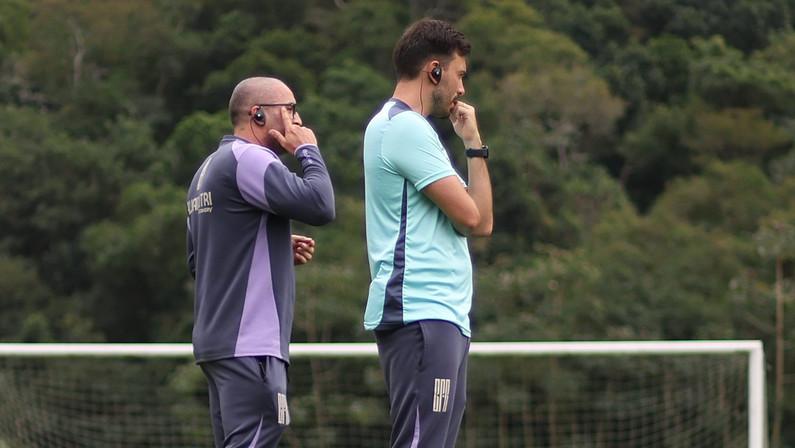Davide Ancelotti pode deixar Botafogo após discordância com diretoria sobre demissão de preparador físico