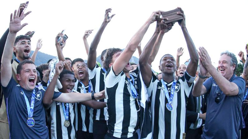 Botafogo enfrenta Goiás na primeira fase da Copa do Brasil Sub-17