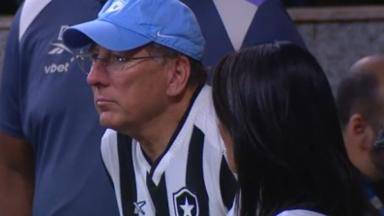 Textor evita comentar reunião sobre aporte milionário ao Botafogo Textor evita comentar reunião sobre aporte milionário ao Botafogo