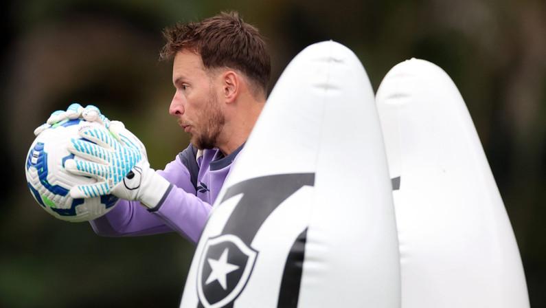 Salário de Neto é entrave para acerto entre Botafogo e Corinthians