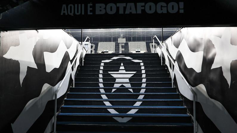 Botafogo demite cerca de 50 funcionários e vai ter economia inferior a R$ 10 milhões no ano, diz canal