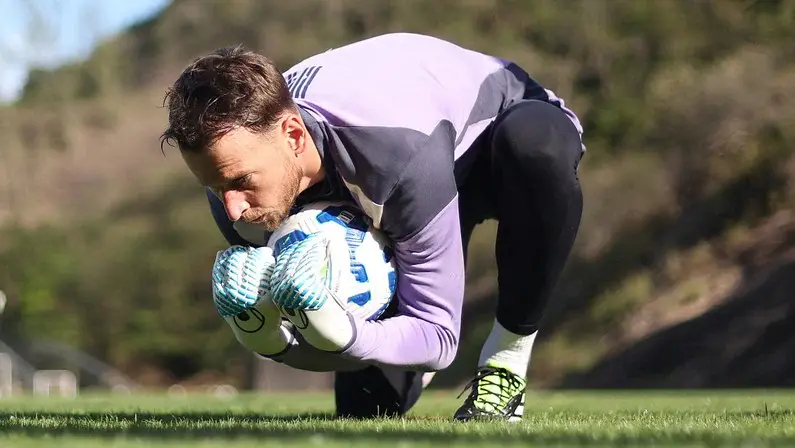 Corinthians preocupado com comportamento extracampo de Neto do Botafogo