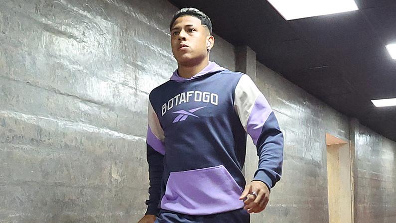 Feyenoord monitora Matheus Martins, mas chance de ida é pequena