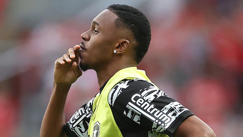 Botafogo encaminha empréstimo de Jeffinho ao Liaoning Tieren por valor recorde